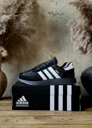 Шикарні жіночі кросівки adidas iniki чорні з білими смужками унісекс 36-46 р2 фото