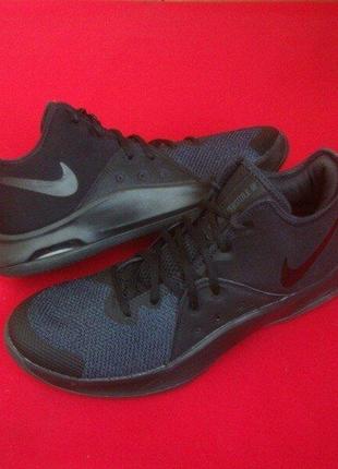 Кроссовки nike air versitile оригинал 42 размер 27 см