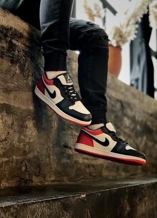 Відмінні чоловічі кросівки nike air jordan 1 low червоні з чорним і білим унісекс 36-46 р.
