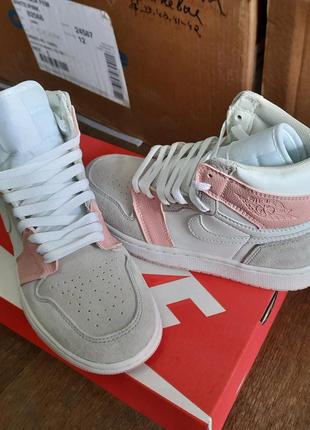 Жіночі кросівки Air Jordan 1 Mid Dod Dia De Los Muertos Gs Dc0500-100retro