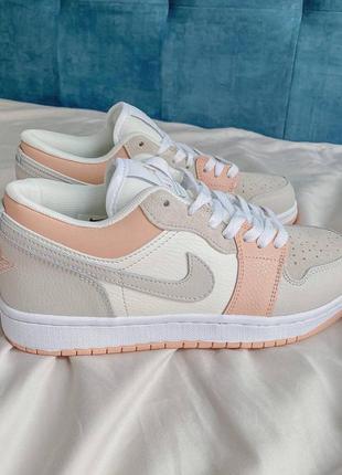 Nike jordan 1 retro low beige/pink персикові бежеві кросівки найк джордан персиковые кроссовки10 фото