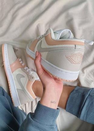 Nike jordan 1 retro low beige/pink персикові бежеві кросівки найк джордан персиковые кроссовки4 фото