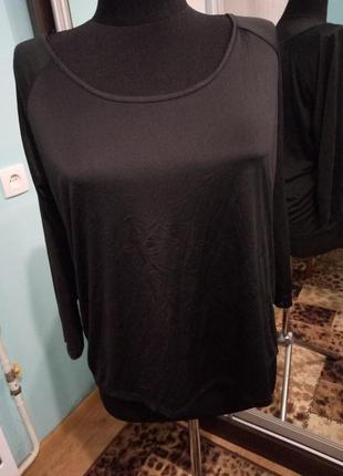 Спортивна кофтинка