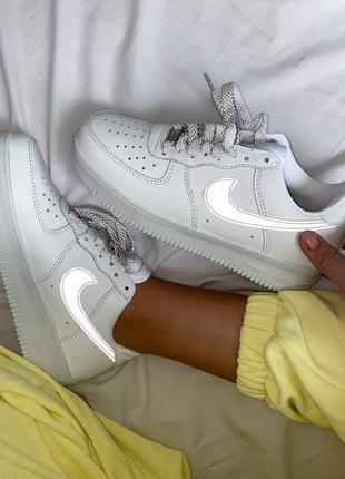 nike DX2653 air force🆕шикарные женские кроссовки🆕белые рефлективные найк🆕жіночі кросівки🆕2 фото