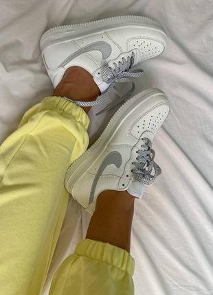 nike DX2653 air force🆕шикарные женские кроссовки🆕белые рефлективные найк🆕жіночі кросівки🆕4 фото