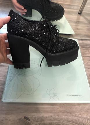 Супер модні туфлі, ботильйони від miraton