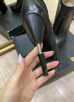 Черевики ботильйони fellini 2