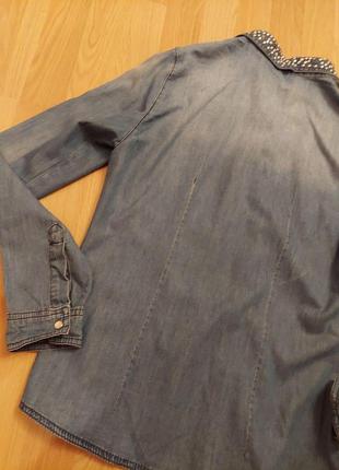 Рубашка джинсовая женская со стразами motivi7 фото