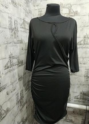 Черное платье, резинка, очень стильно