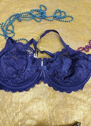 Бюстгальтер