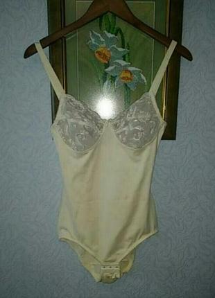 Боді комбідрес скульптур, кольору слонової кістки, айворі