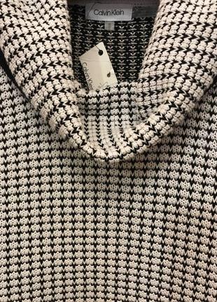 Нереально красивый и стильный брендовый вязаный свитер.6 фото
