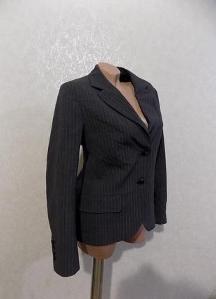 Пиджак серый в полоску на пуговицах с карманами фирменный teamdress размер 462 фото