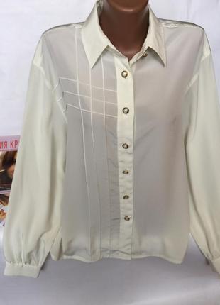 Ніжна сорочка з перловими гудзиками delmod