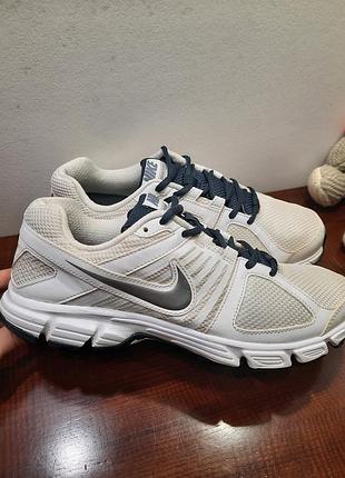 Кроссовки nike