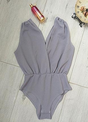 Шикарне, боді від boohoo, розмір uk10/usa6
