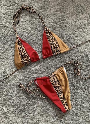 Відмінний багатоколірний купальник