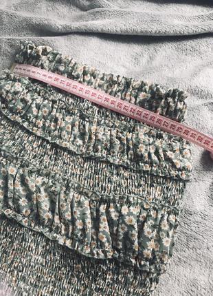 Невероятно стильная яркая летняя мини юбка с принтом в ромашку с воланом3 фото