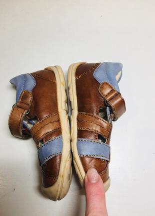 Босоножки кожаные сандалии сланцы мокасины на мальчика 21 размер5 фото