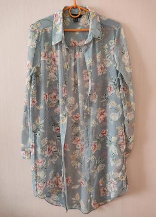 Красивая,легкая ,удлиненная блуза в цветочный принт.