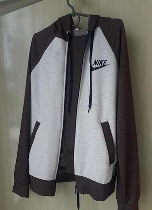 Спортивний костюм