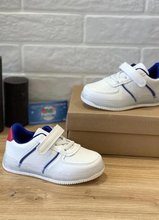 Кроссовки  led р. 21,22,23,24