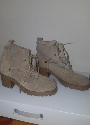 Ботинки,р.39,кожа нубук
