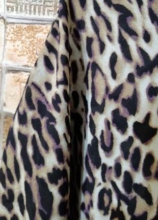 Блуза оверсайз с леопардовым принтом9 фото