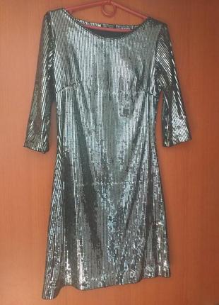 Платье в пайетках