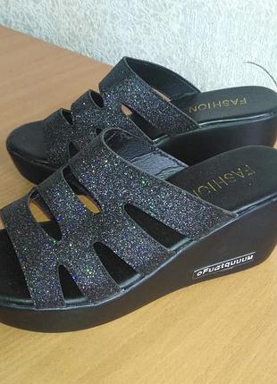 Шльопки женские  fashion.