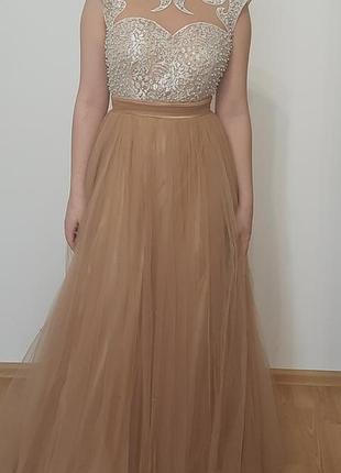 Випускне плаття