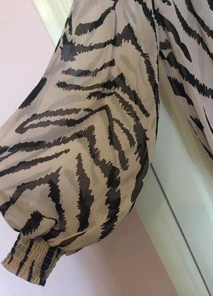 Блуза зебра, полоска, полупрозрачная, рукава буфы, фонари, вырез на спине5 фото