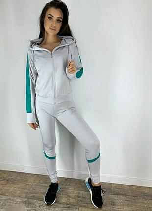 Костюм спортивний