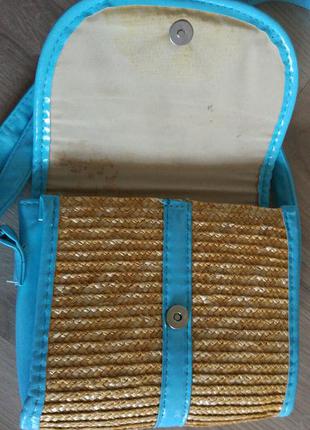 Клевая сумочка из соломки и голубого кожзама5 фото