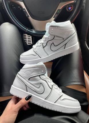 Кроссовки рефлектив air jordan 1 mid iridescent reflective white2 фото