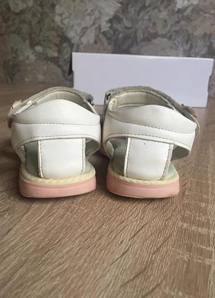 25 р босоніжки/ босоніжки, туфлі, капці .3 фото