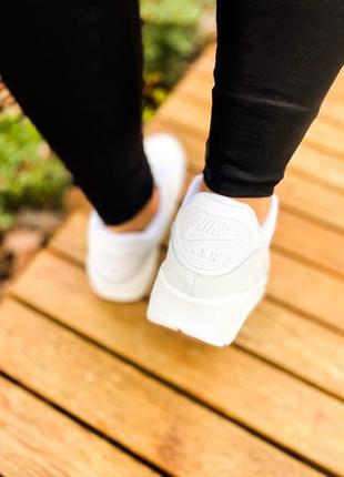 Жіночі кросівки nike air max 90 leather "all white"9 фото