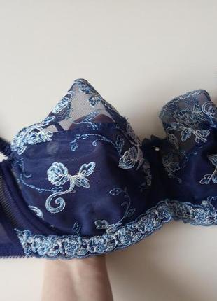 Бюстгальтер