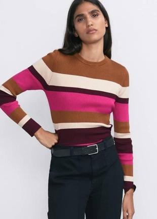Яскравий смугастий светр zara
