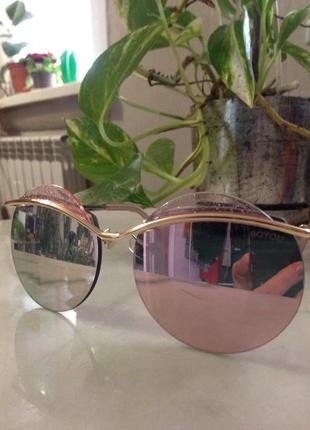 Стильные солнцезащитные очки3 фото