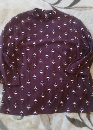 Блуза цвета марсала с принтом