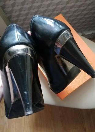 Ботильйони жіночі туфлі з натуральної шкіри8 фото