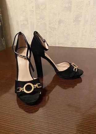 Босоніжки victoria's secret