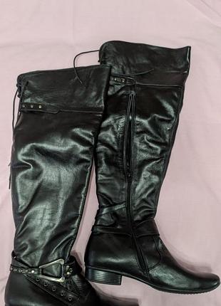 Ботфорты на байке