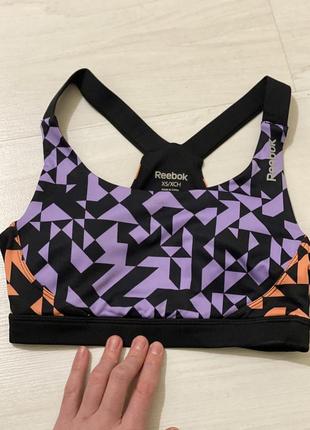 Спортивный бюст reebok