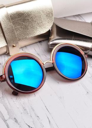 Большие круглые солнцезащитные очки с синими зеркальными линзами4 фото