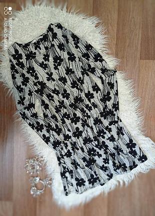 Сукня в квітковий принт. tu