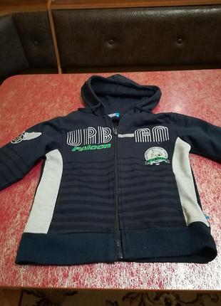 Тепленькая кофта 6-7лет