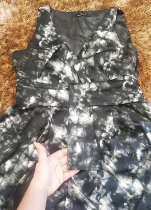 Гарненька шовкова сукня батік3 фото