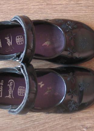 Туфли кожаные лаковые clarks с огоньками 2